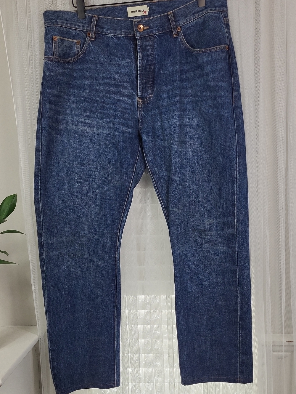 Taylor Stitch SLIM 100% organic cotton Straight Jeans. Size 35